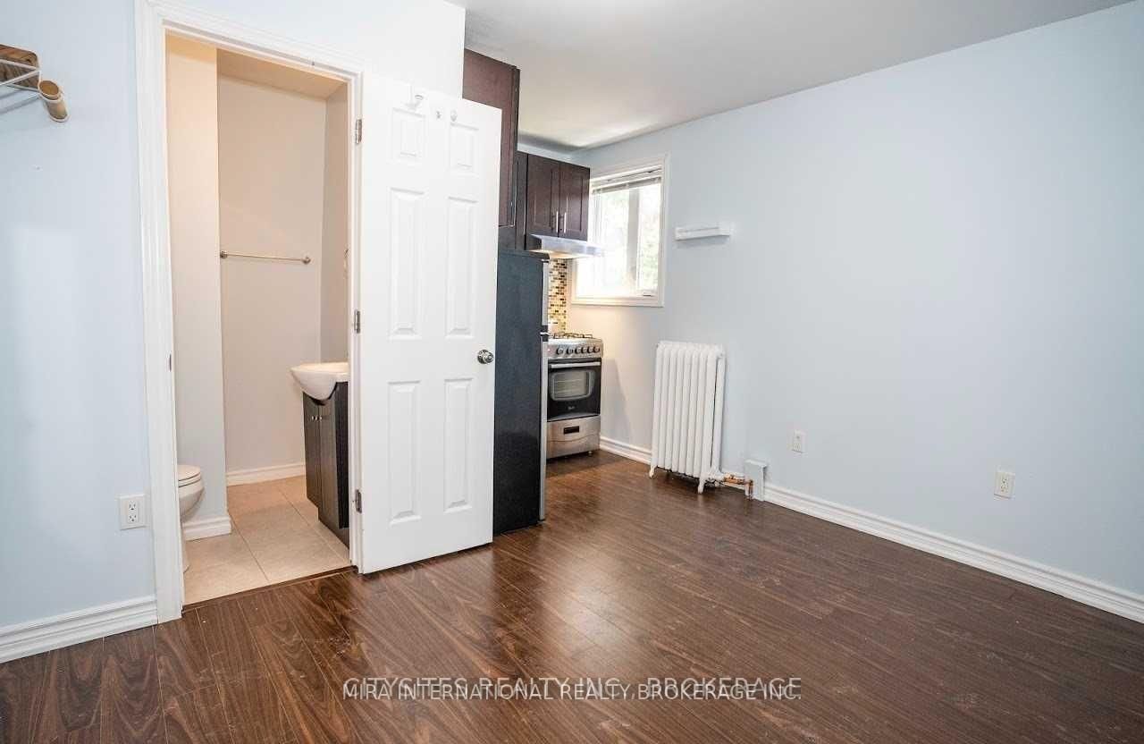 70 Melbourne Avenue, Unit 205 - Photo 2