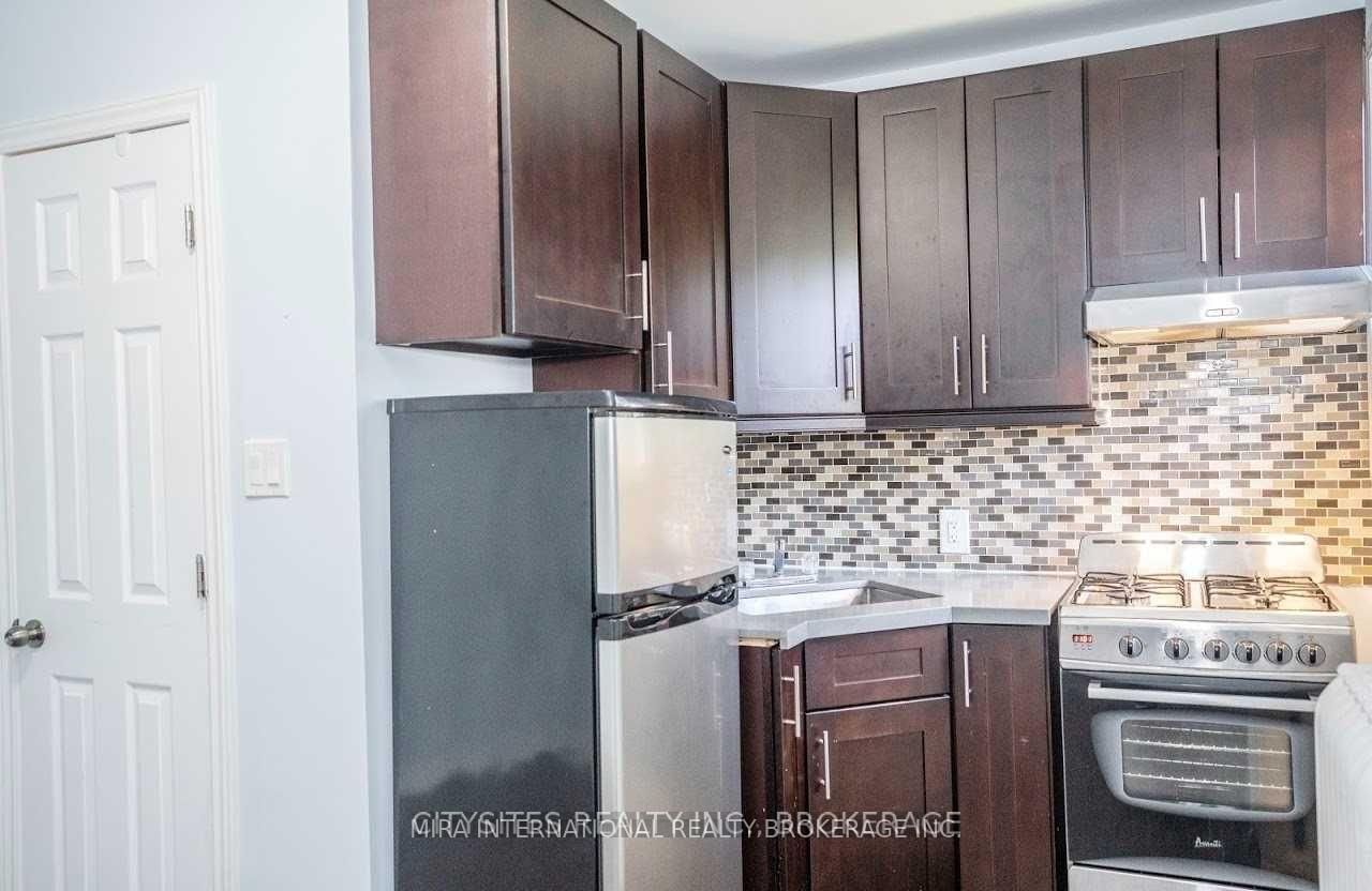 70 Melbourne Avenue, Unit 205 - Photo 8