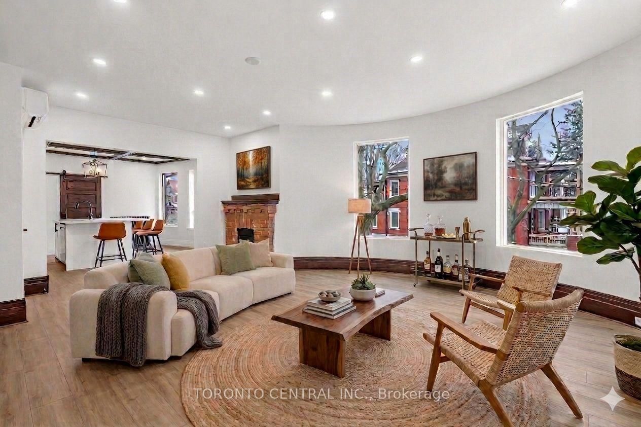 171 Parkside Drive, Unit Second
