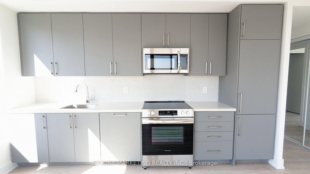 733 - 2450 Old Bronte Road