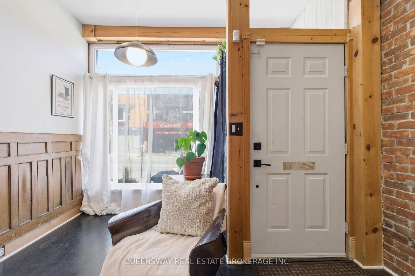 992 Dovercourt Road - Photo 5