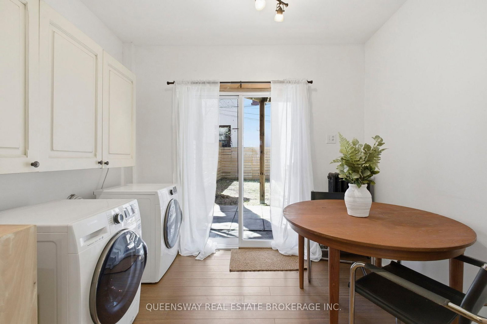 992 Dovercourt Road - Photo 9
