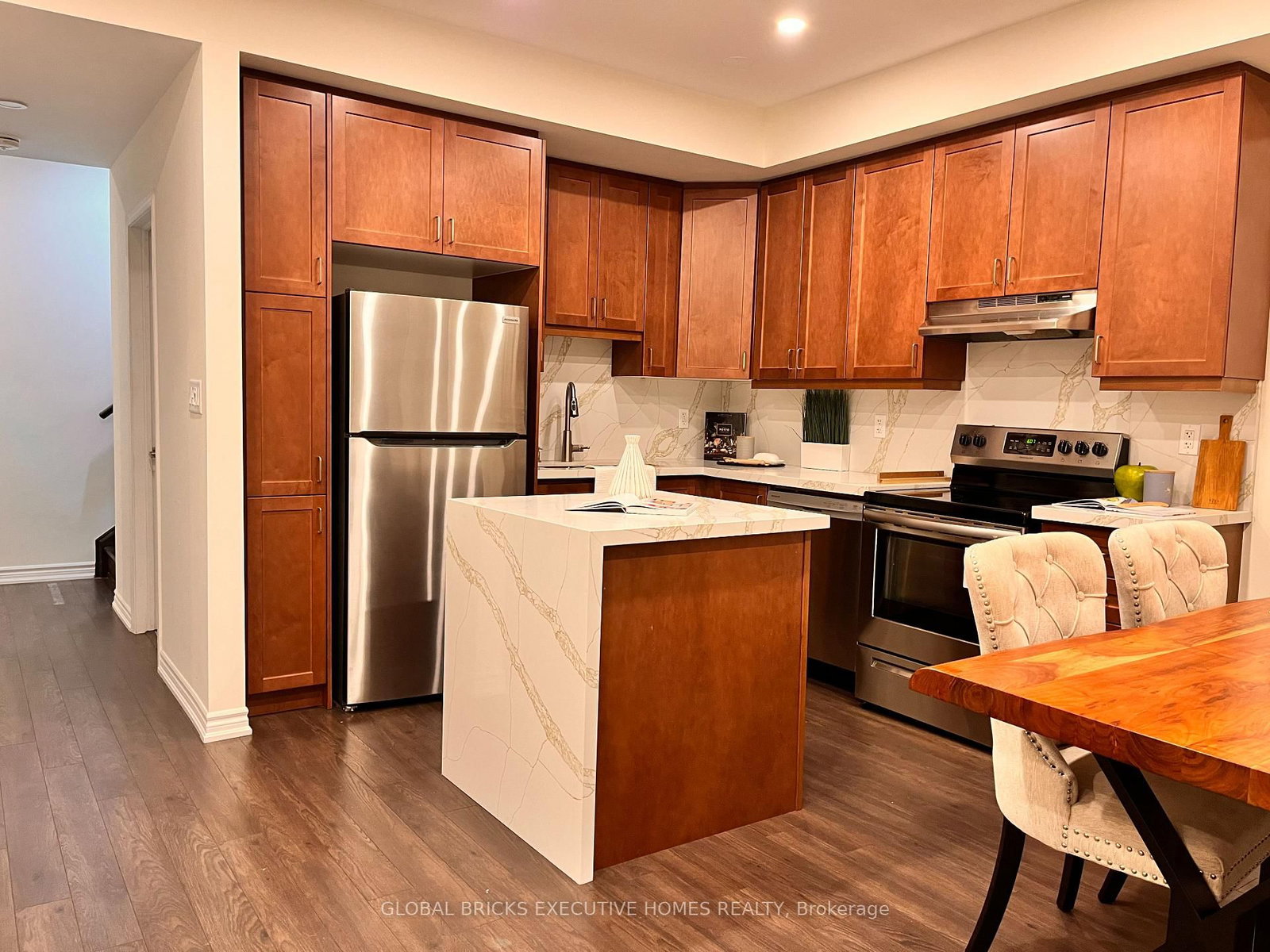 220 Lagerfeld Drive, Unit 9 - Photo 8