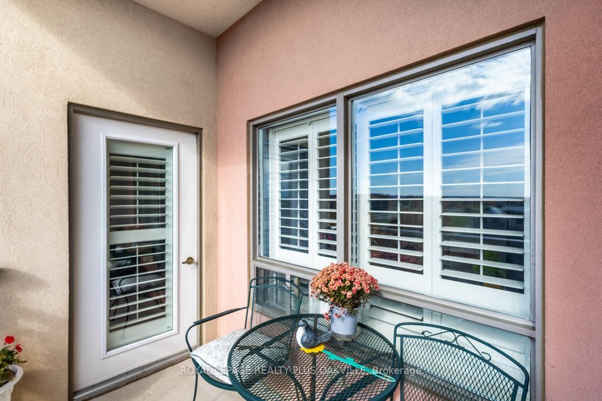 1499 Nottinghill Gate • #403 • Oakville, ON photo 16
