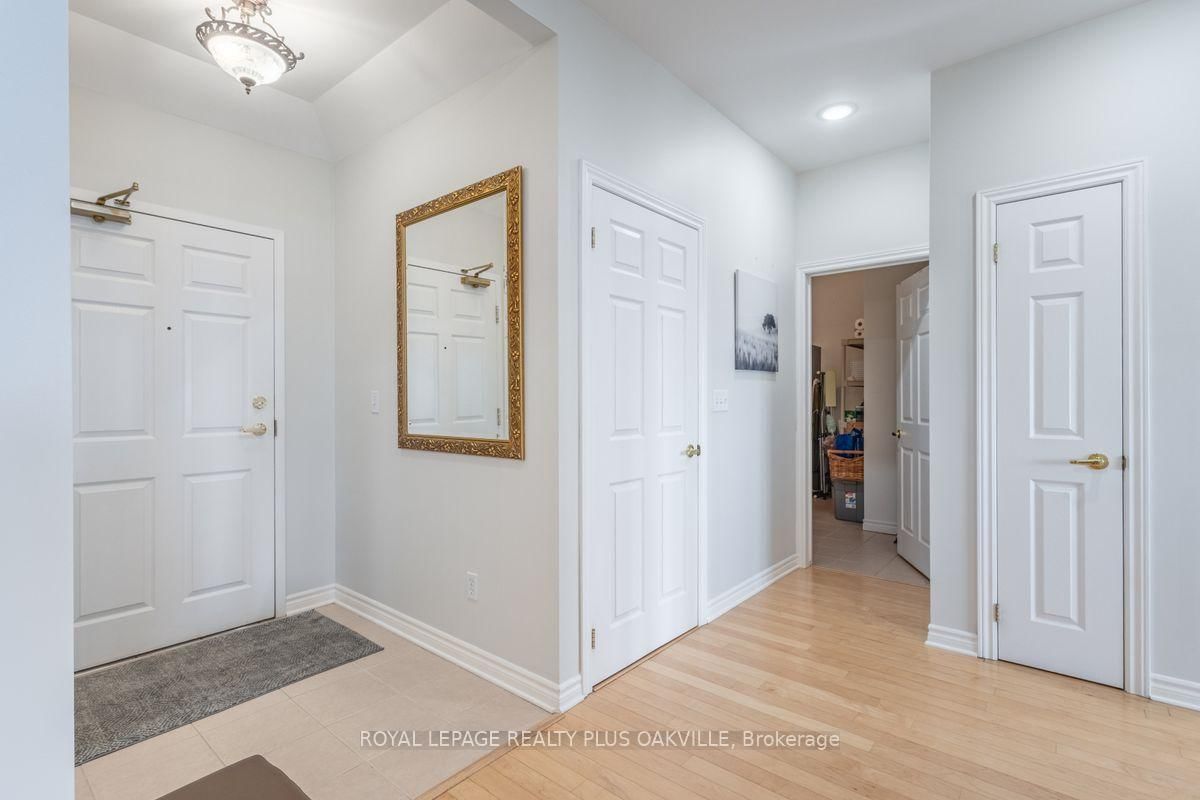 1499 Nottinghill Gate • #403 • Oakville, ON photo 17
