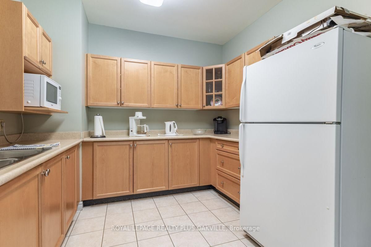 1499 Nottinghill Gate • #403 • Oakville, ON photo 29