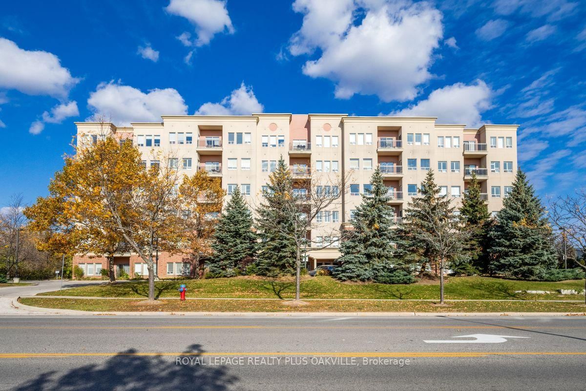 1499 Nottinghill Gate • #403 • Oakville, ON photo 35