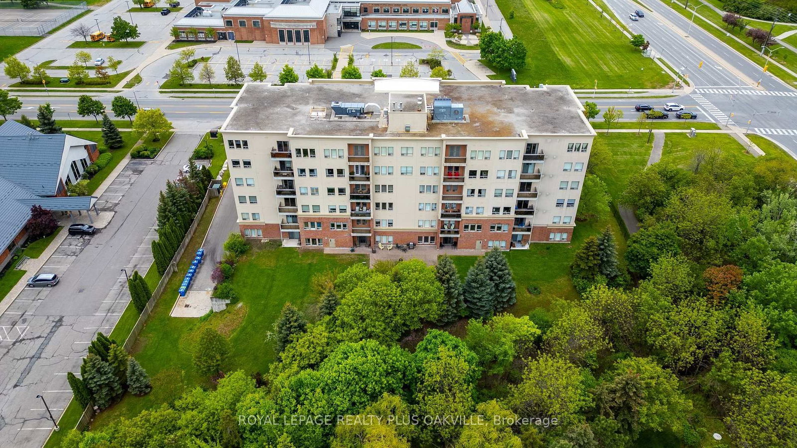 1499 Nottinghill Gate • #403 • Oakville, ON photo 44