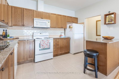 1499 Nottinghill Gate • #403 • Oakville, ON photo 6