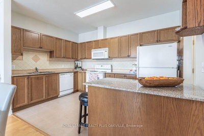 1499 Nottinghill Gate • #403 • Oakville, ON photo 7