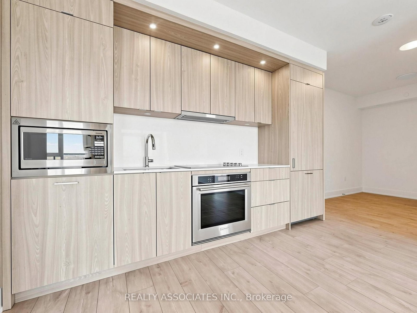 858 Dupont Street, Unit 535 - Photo 10