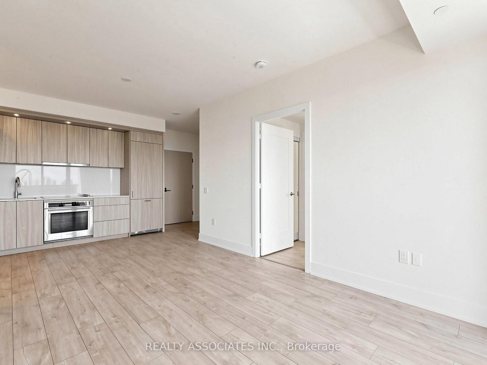 858 Dupont Street, Unit 535 - Photo 11