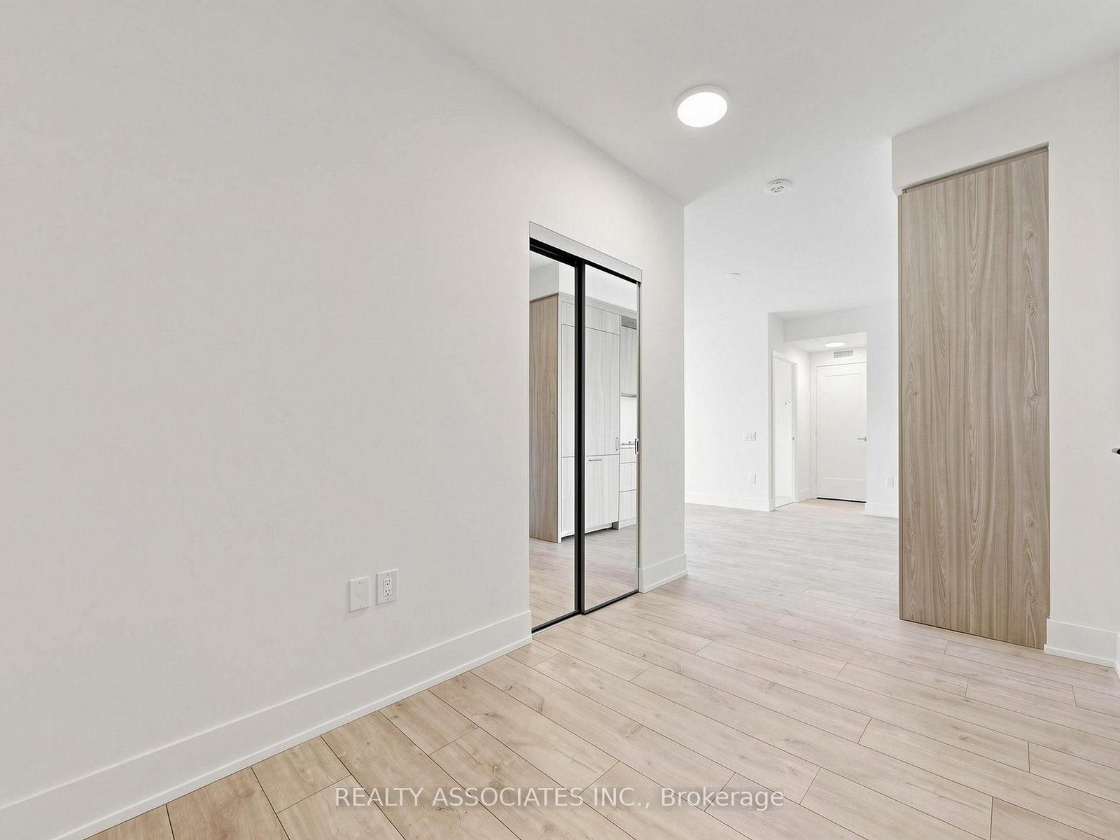 858 Dupont Street, Unit 535 - Photo 23