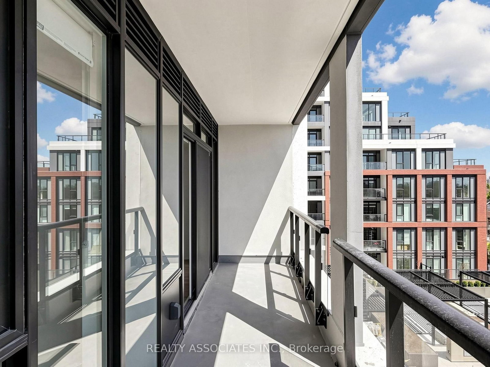 858 Dupont Street, Unit 535 - Photo 7