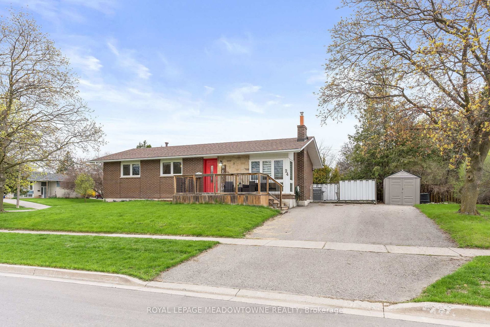 Detached House for sale at 24 Gower Road, Halton Hills, Ontario, L7G 1E5 - Georgetown - MLS: W13061958