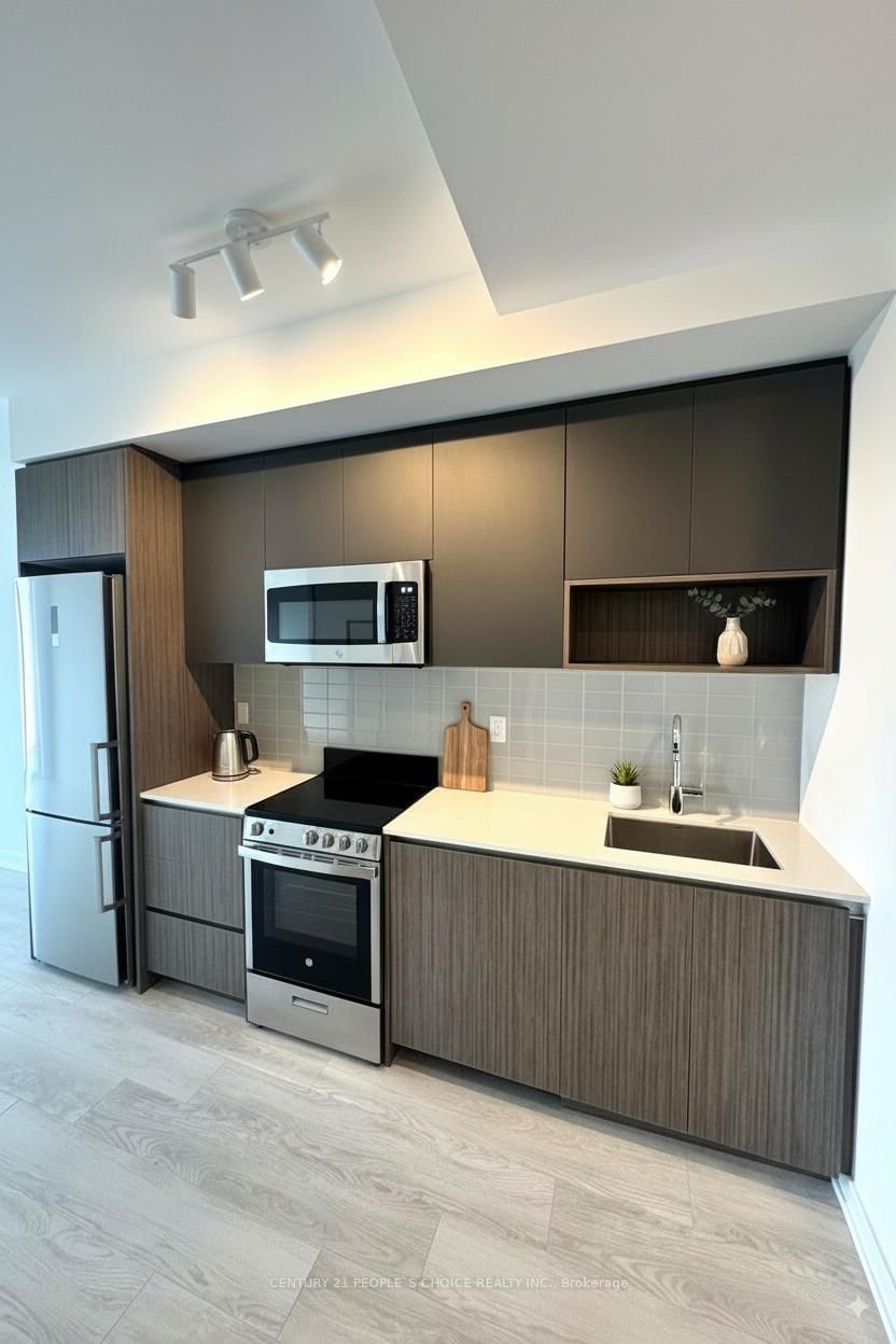 801 The Queensway, Unit 202 - Photo 8