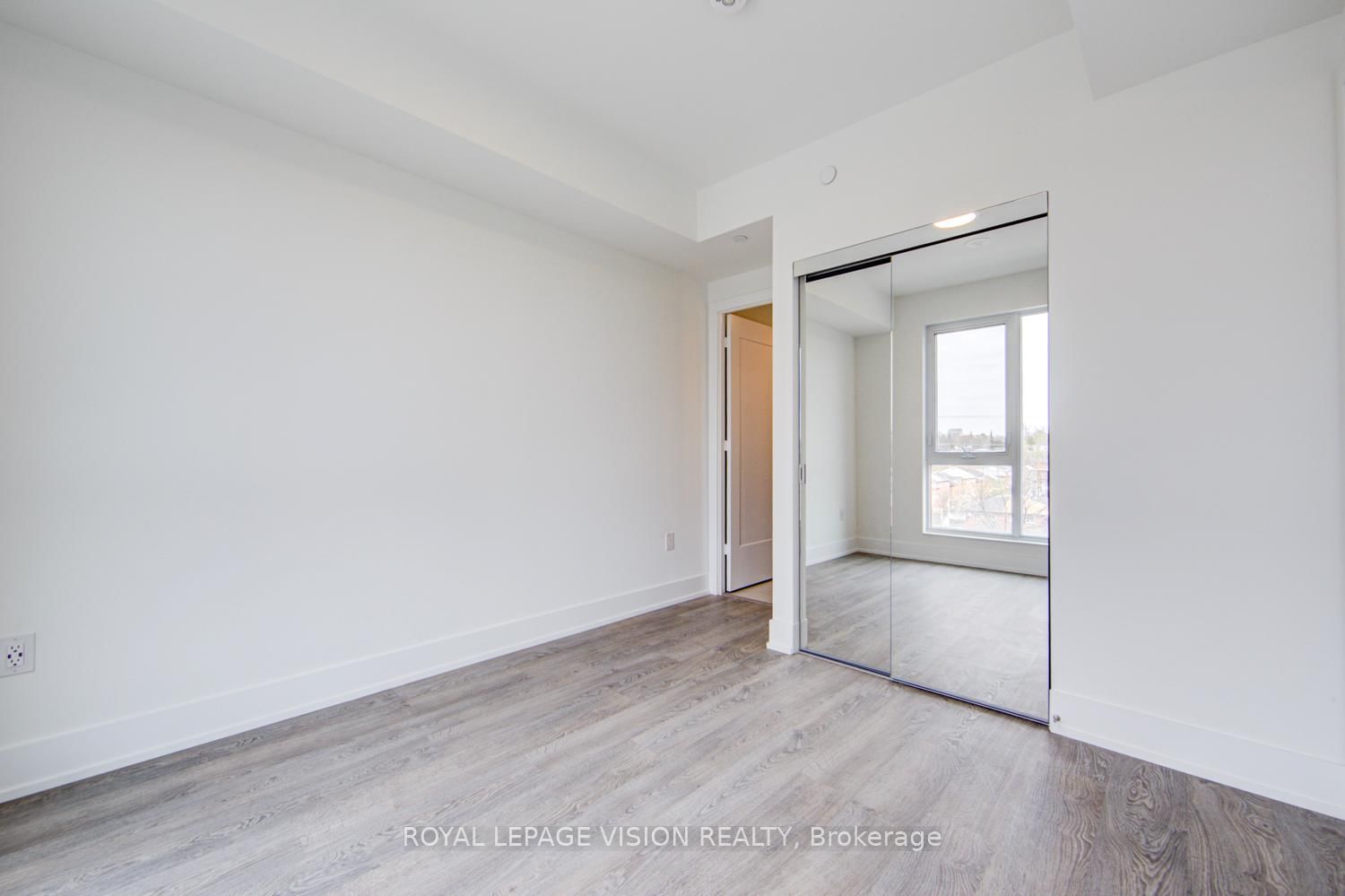 858 Dupont Street, Unit 517 - Photo 15
