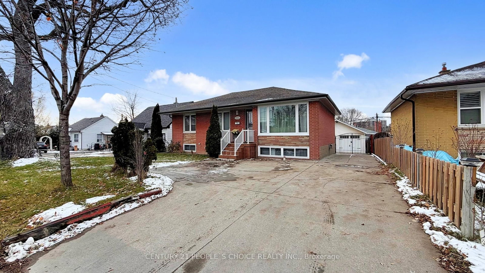 Detached House for sale at 2864 Weston Road, Toronto, Ontario, M9M 2S3 - Humberlea-Pelmo Park W5 - MLS: W13062386