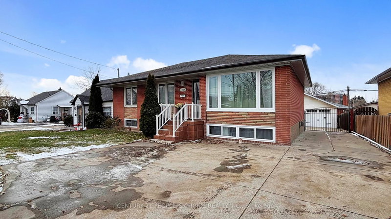 2864 Weston Rd, Toronto, M9M 2S3 | Image 2