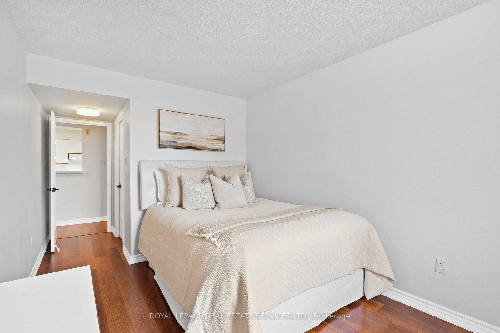 185 Robinson Street, Unit 202 - Photo 17