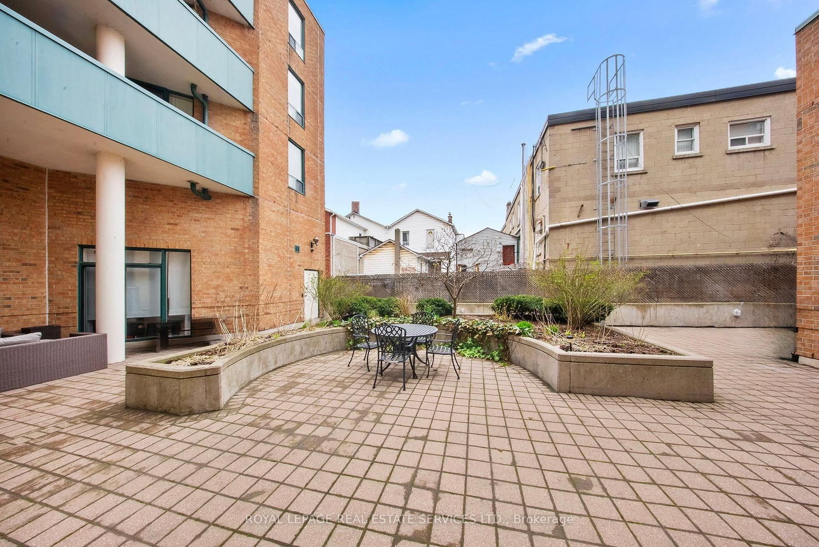 185 Robinson Street, Unit 202 - Photo 28