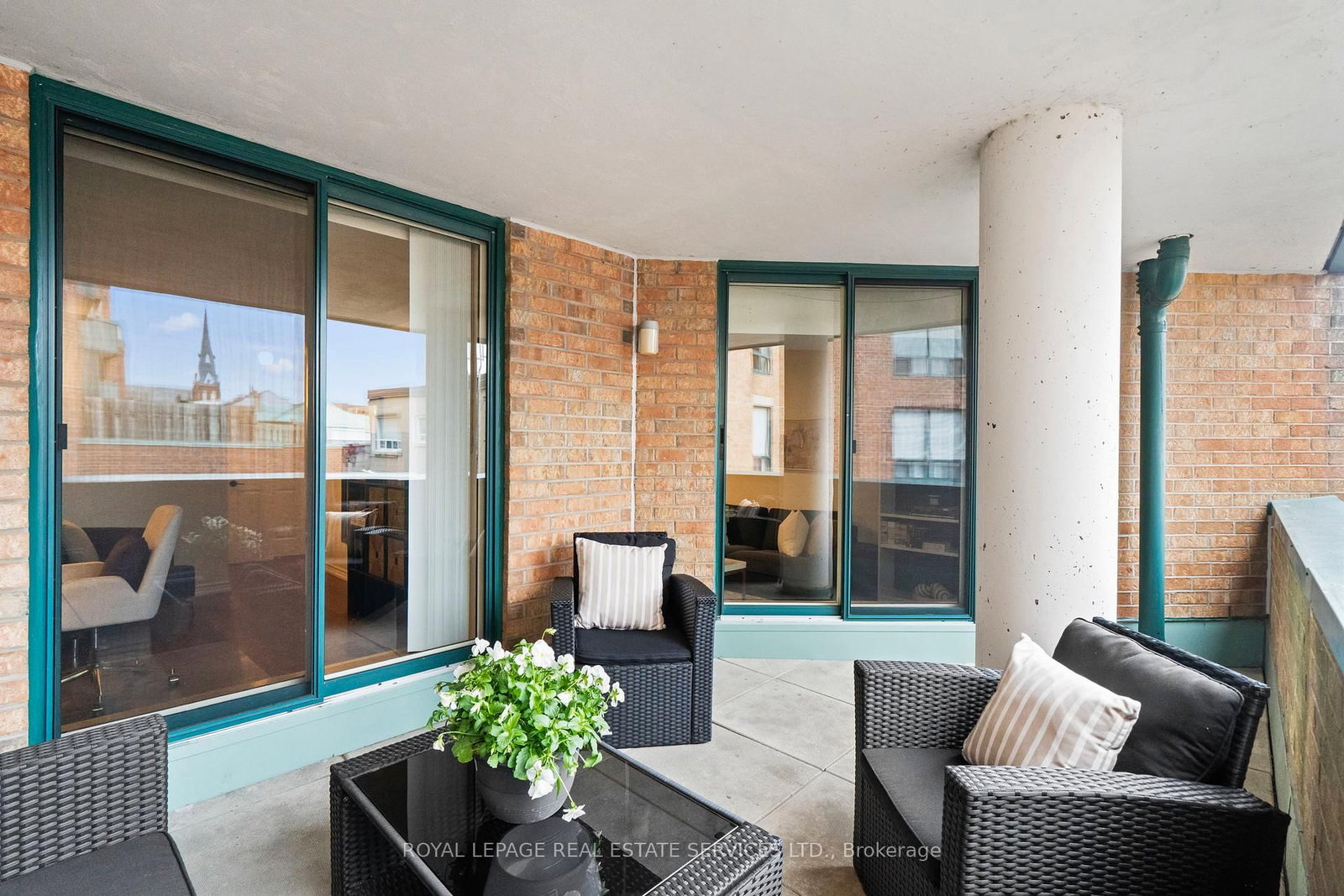 185 Robinson Street, Unit 202 - Photo 7