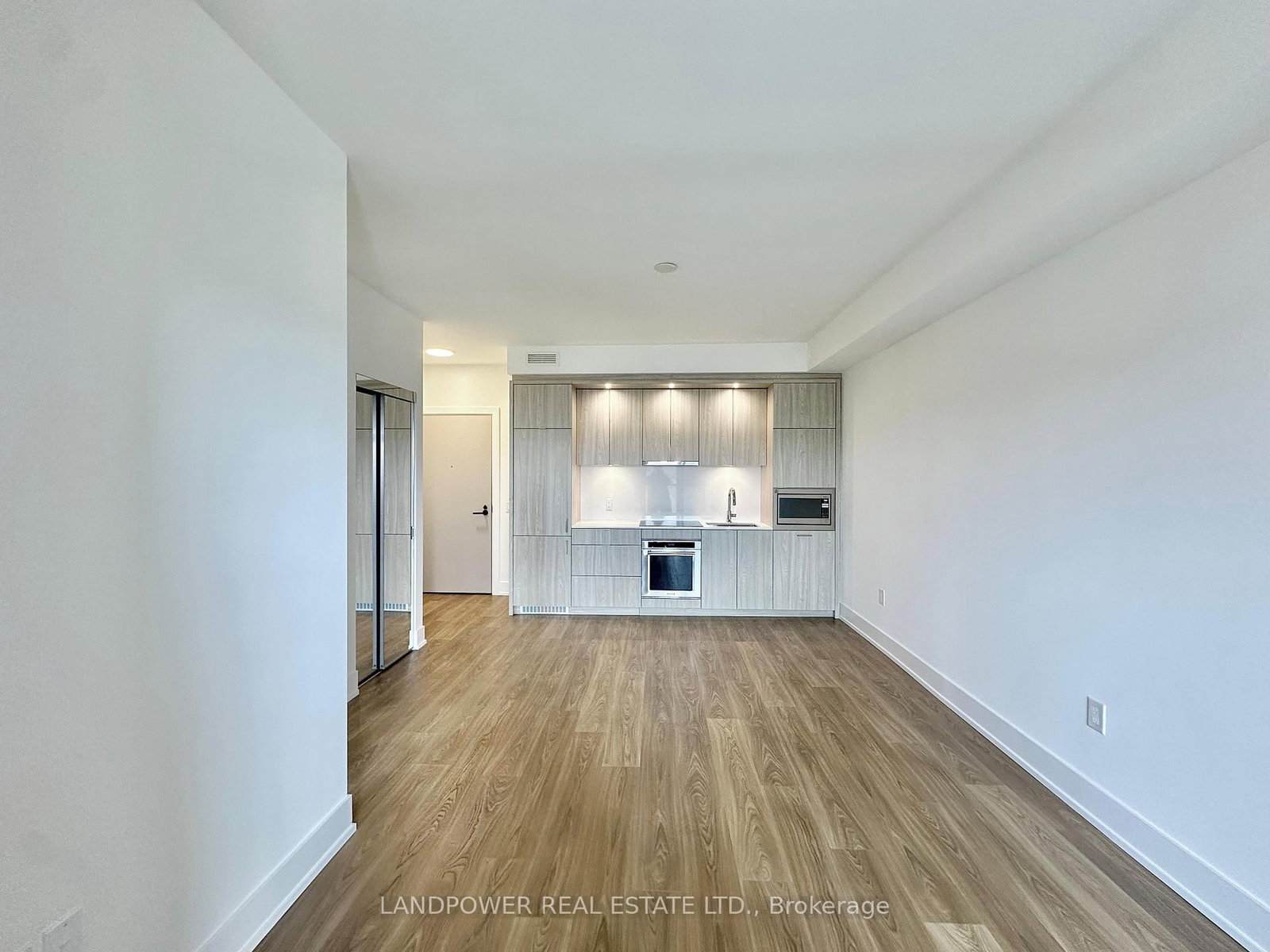 858 Dupont Street, Unit 513 - Photo 4