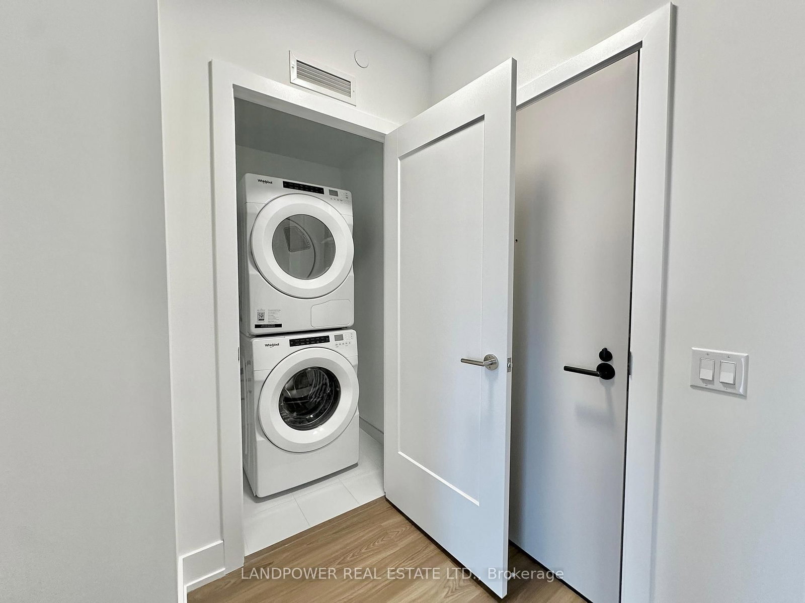 858 Dupont Street, Unit 513 - Photo 8