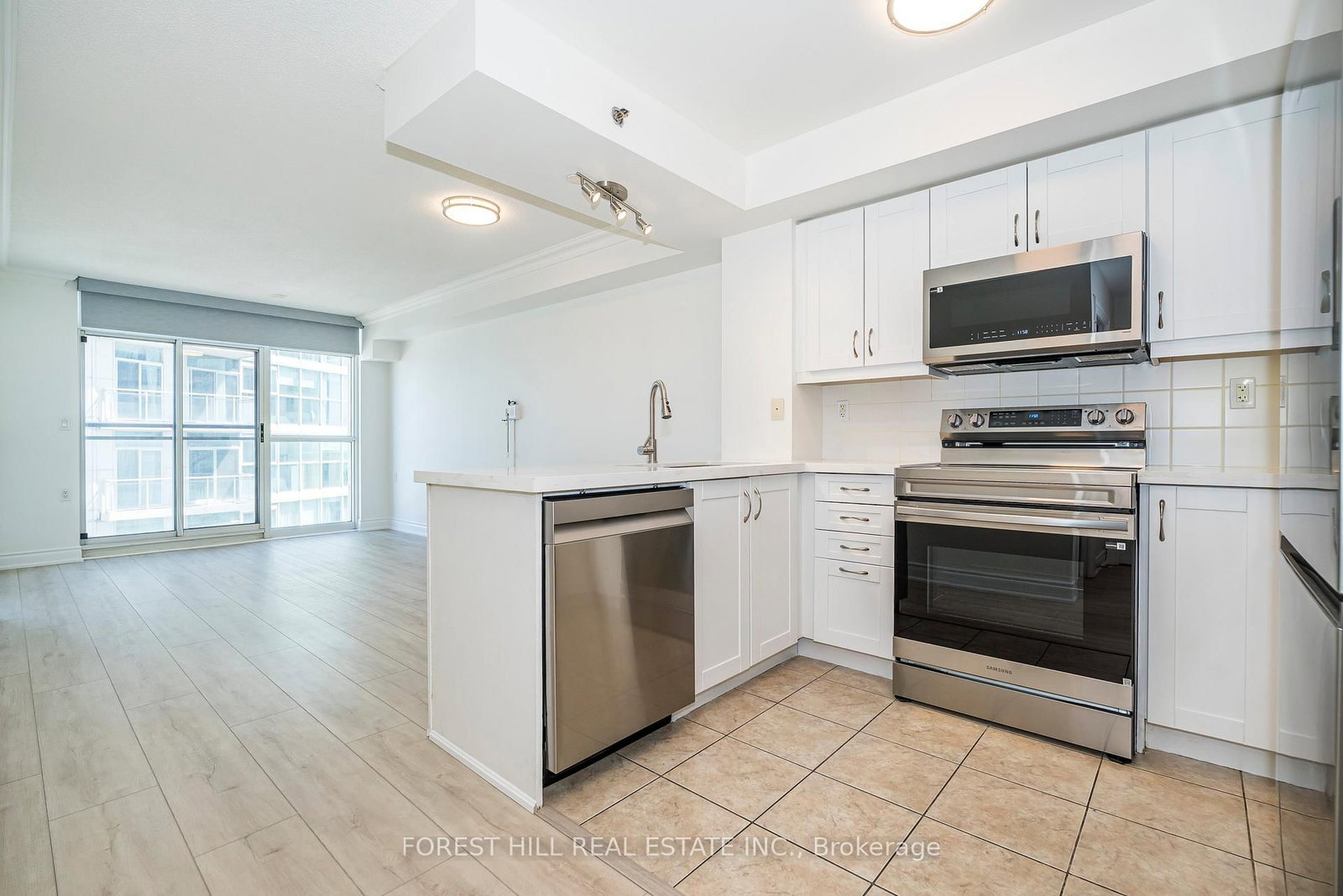 3 Marine Parade Drive, Unit 709 - Photo 3