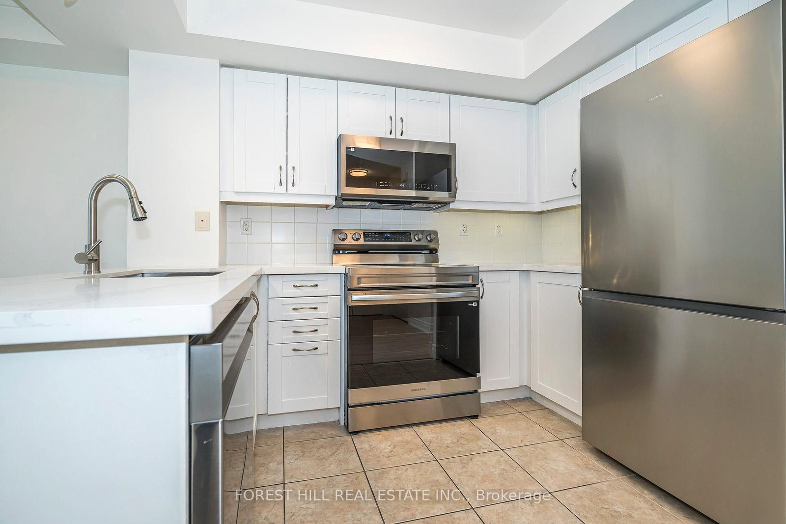 3 Marine Parade Drive, Unit 709 - Photo 4
