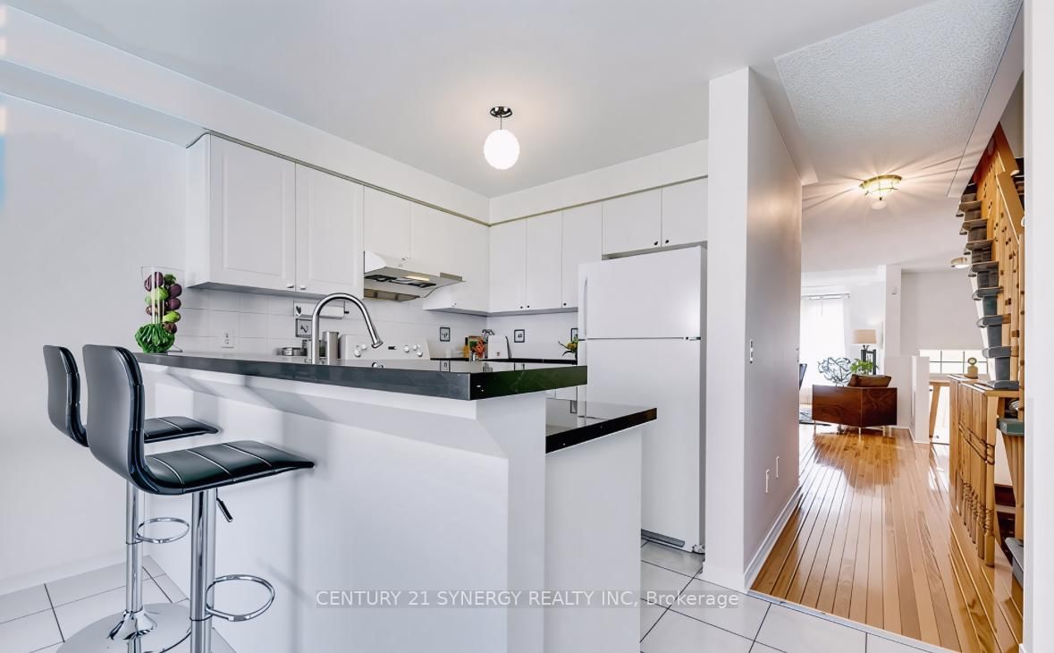 5055 Heatherleigh Avenue, Unit 106 - Photo 7