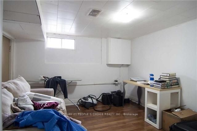 186 Maurice Drive, Unit Bsmt - Photo 4