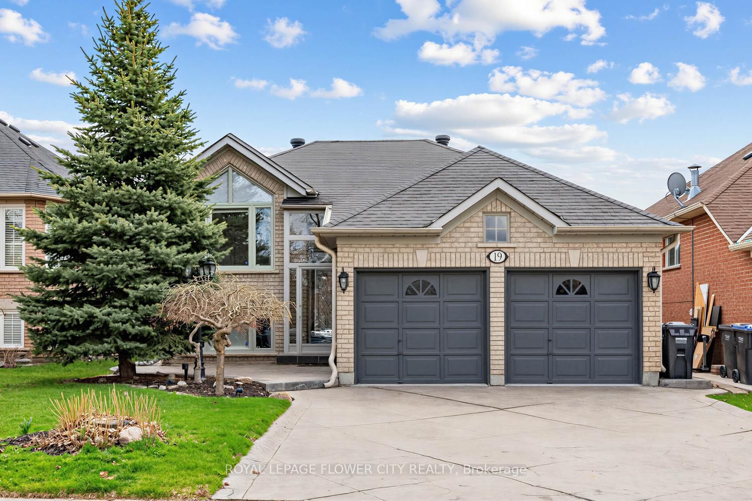 19 Livingston Drive - Photo 2
