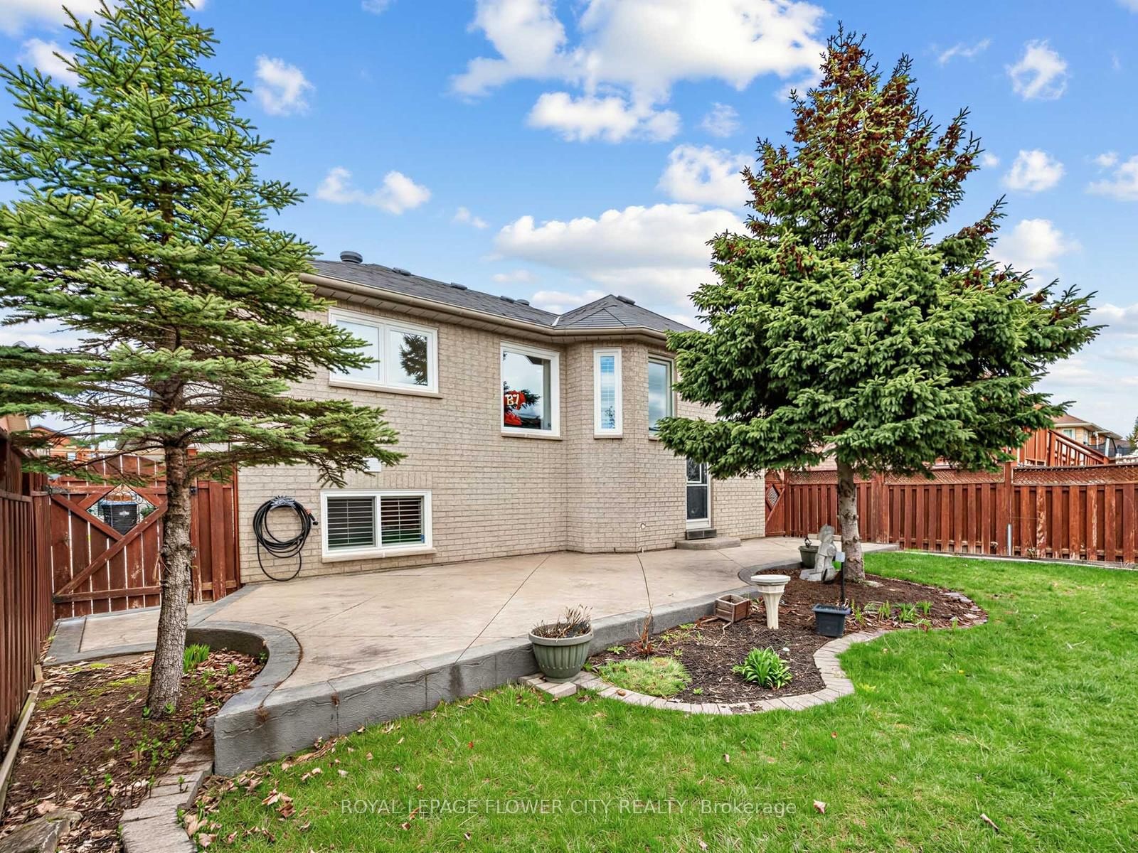 19 Livingston Drive - Photo 32