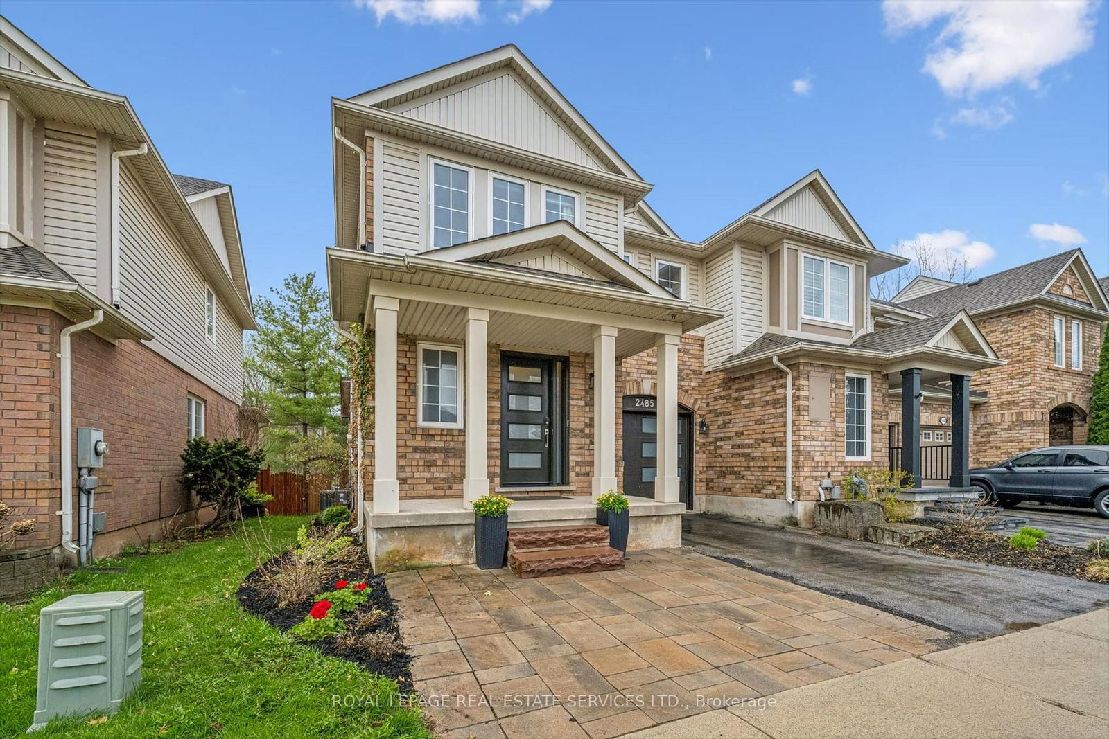 2485 Wooden Hill Circle - Photo 3