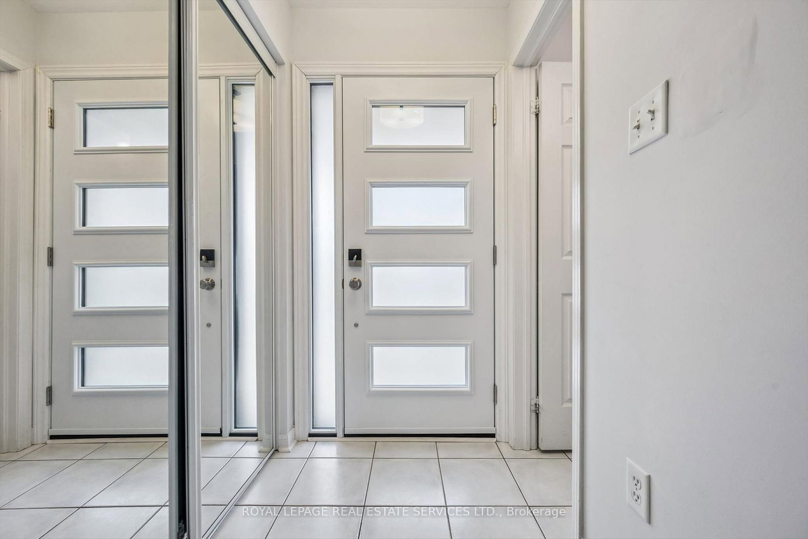 2485 Wooden Hill Circle - Photo 5