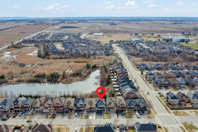 10 Silver Pond Drive