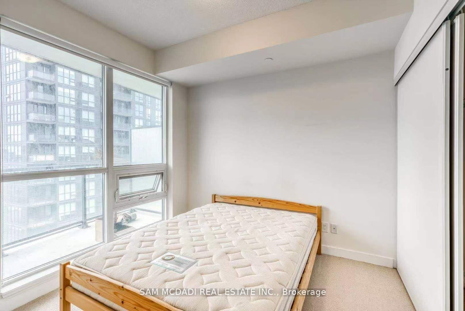 510 Curran Place, Unit 1710 - Photo 4