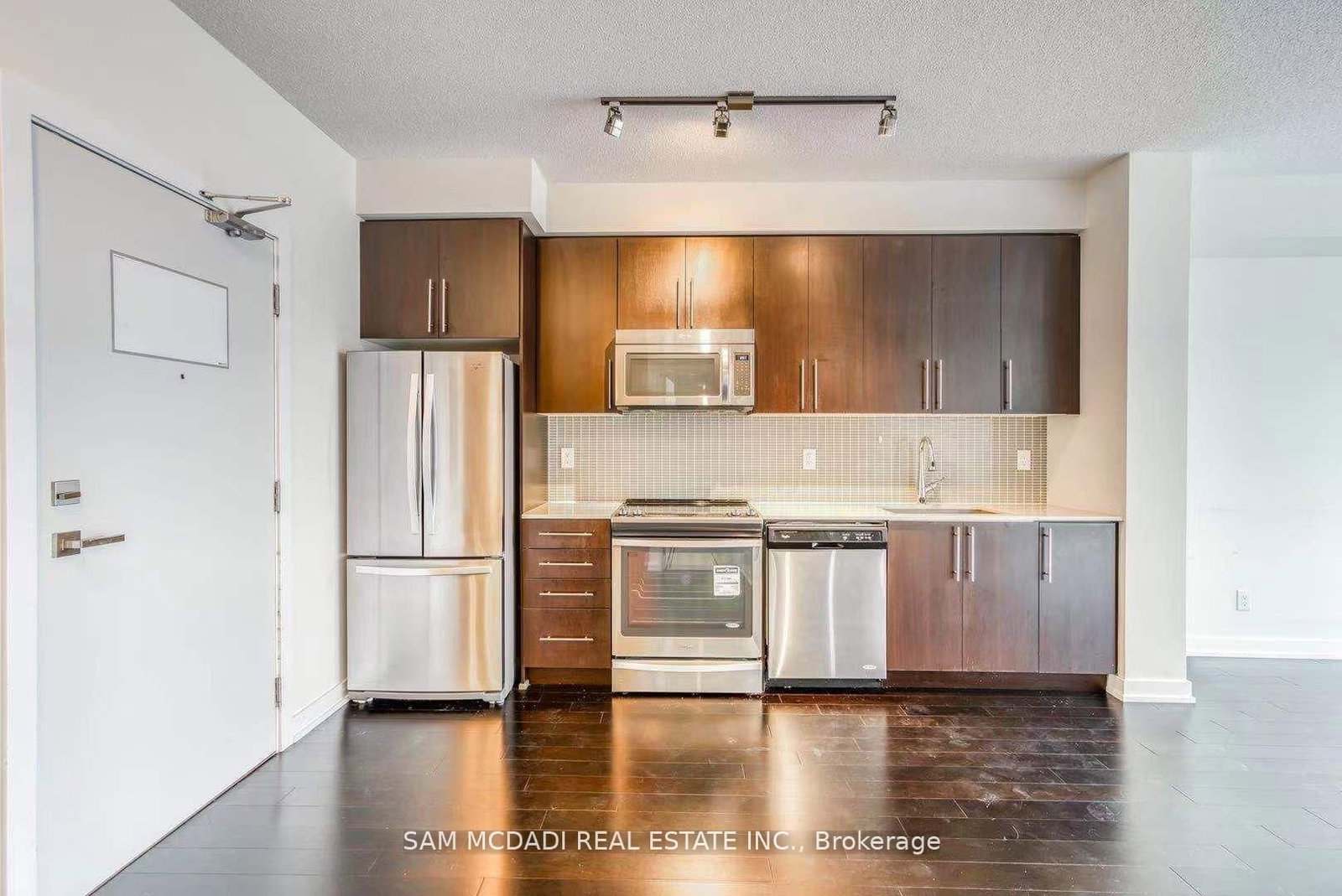 510 Curran Place, Unit 1710 - Photo 9