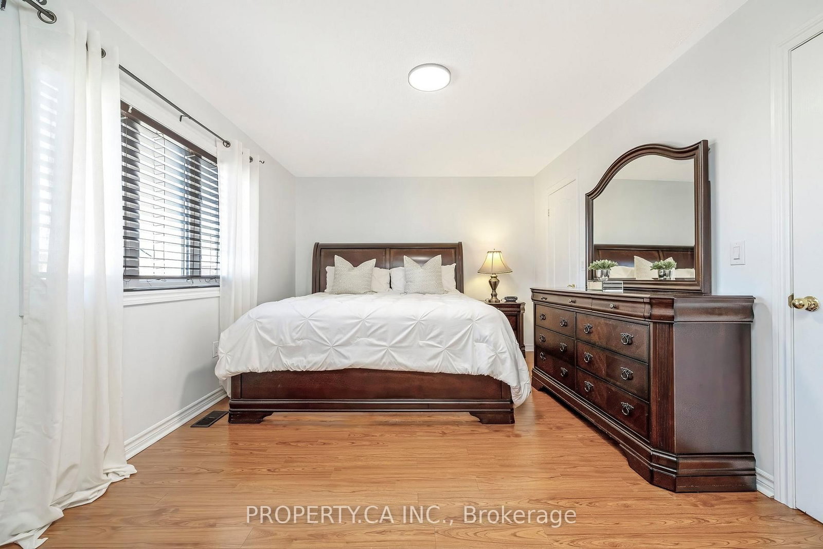 211 Mclaughlin Avenue • Milton, ON photo 13