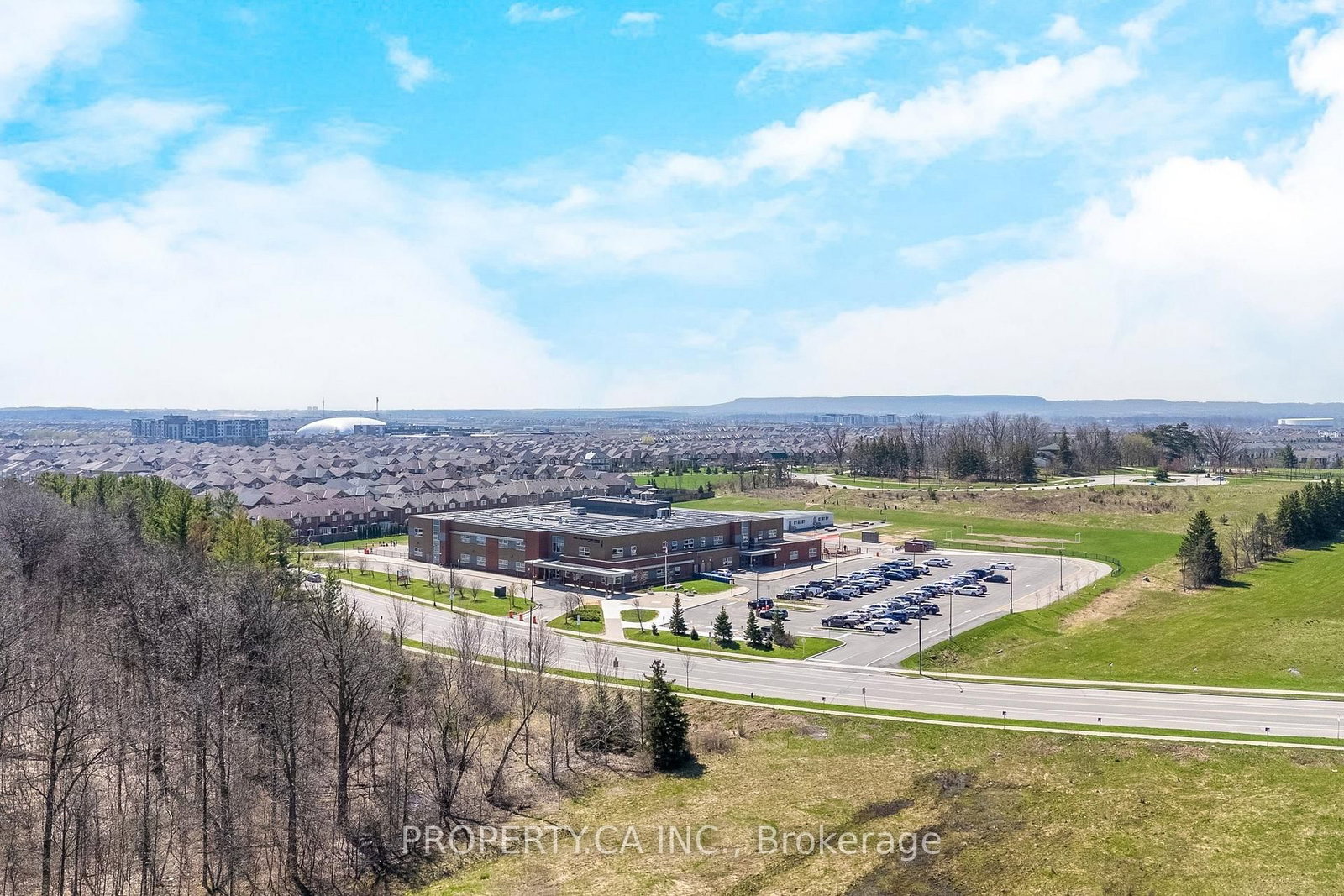 211 Mclaughlin Avenue • Milton, ON photo 34