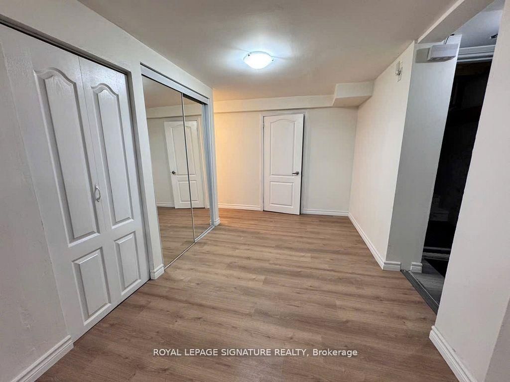 285 Mississaga Street, Unit Bsmt - Photo 11