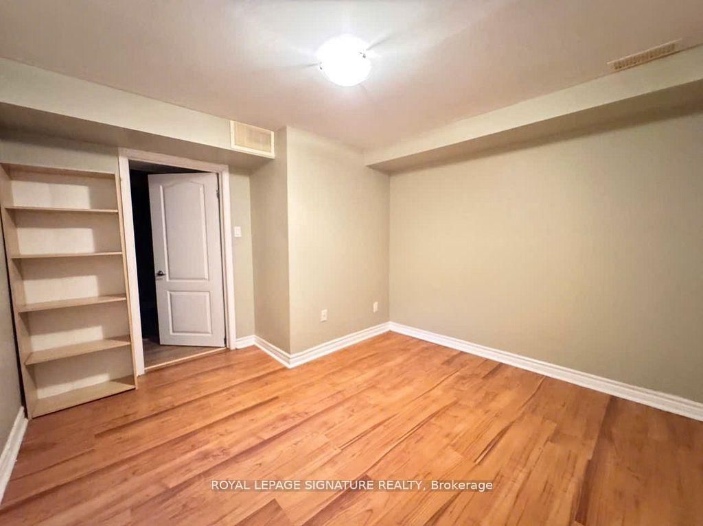 285 Mississaga Street, Unit Bsmt - Photo 12