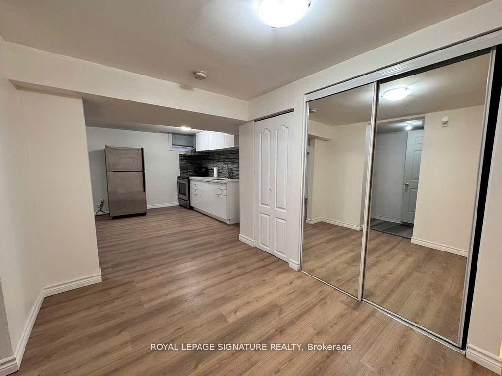 285 Mississaga Street, Unit Bsmt - Photo 9