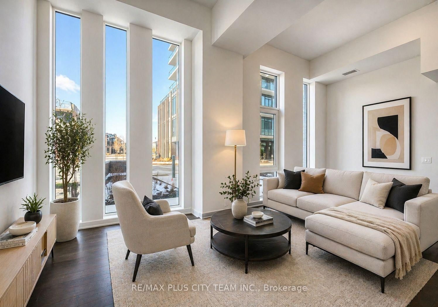 215 Veterans Drive, Unit 103 - Photo 2