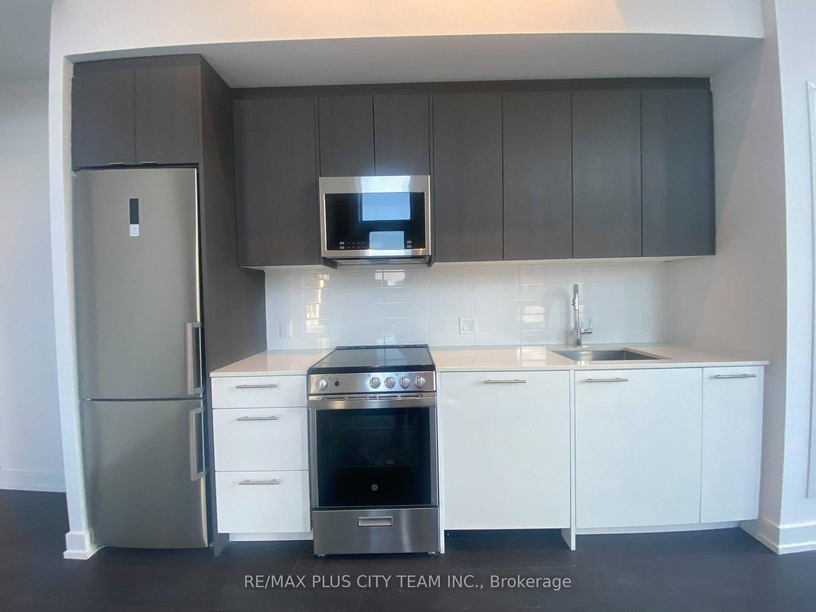 215 Veterans Drive, Unit 103 - Photo 4