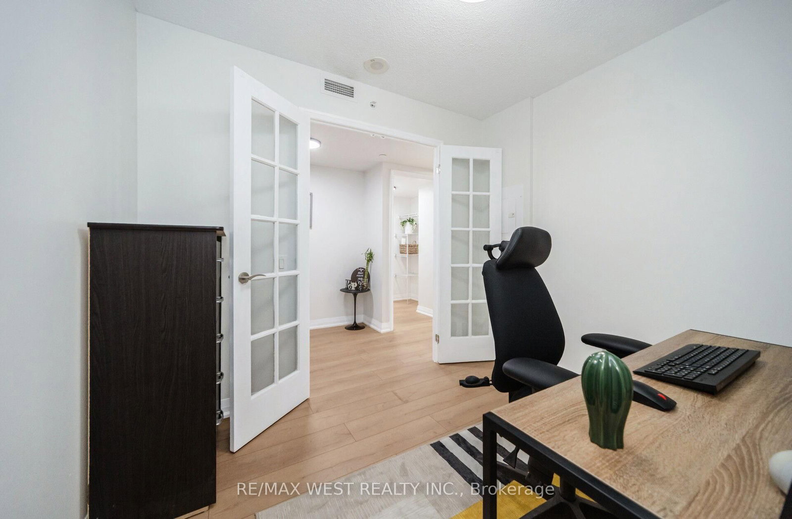 1 Valhalla Inn Road, Unit 905 - Photo 16