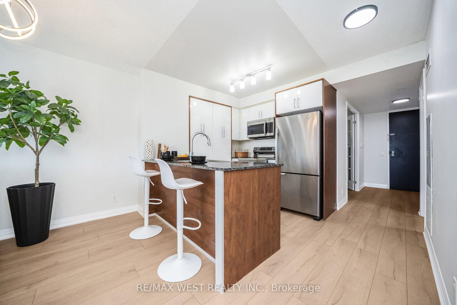 1 Valhalla Inn Road, Unit 905 - Photo 21