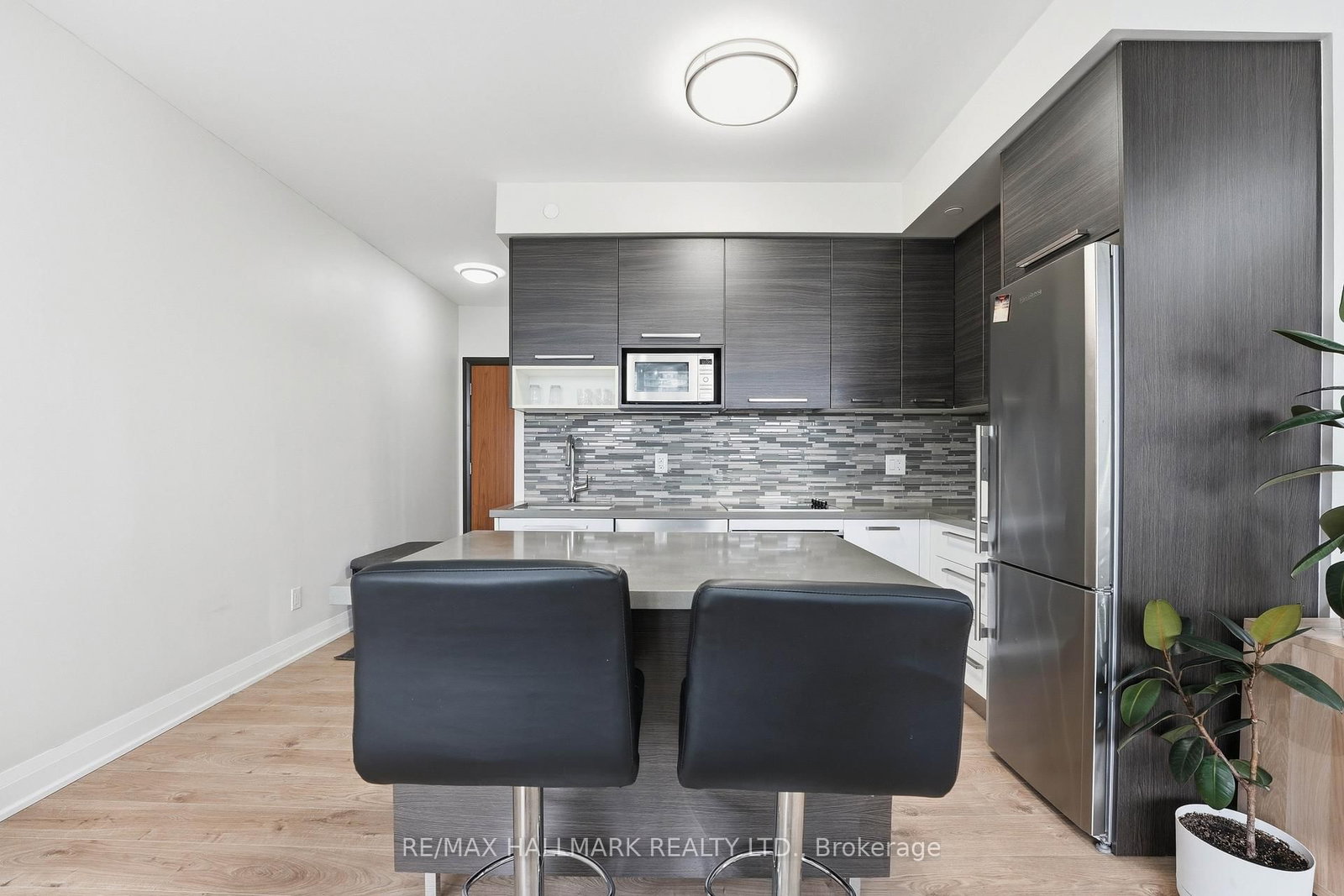 36 Park Lawn Road, Unit 710 - Photo 5