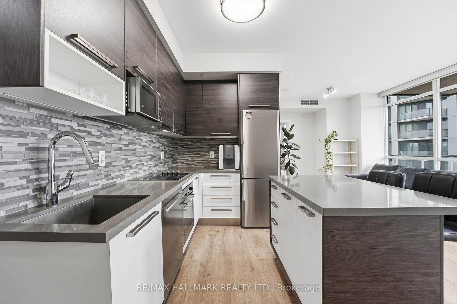 36 Park Lawn Road, Unit 710 - Photo 6